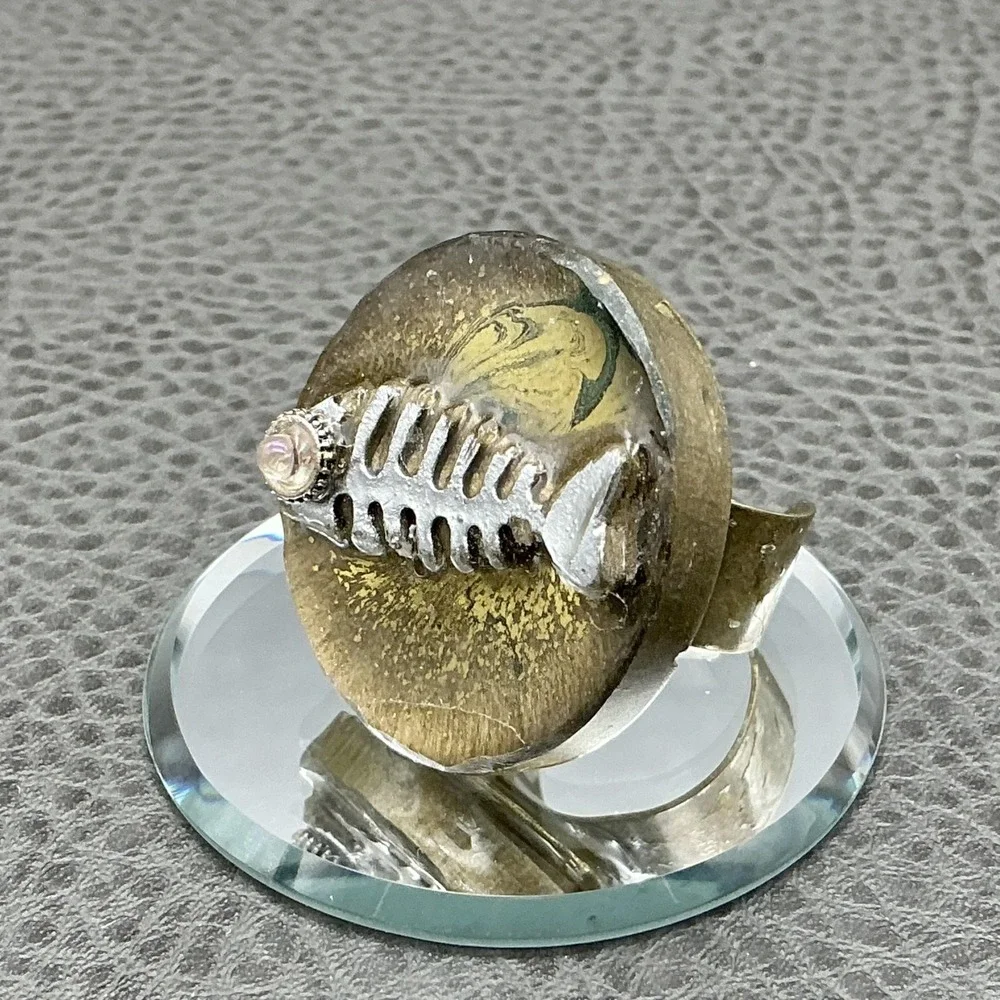 Ring Size 7 Gold Tone Pink Crystal Cocktail Boho Fish Bone Womens Fashion